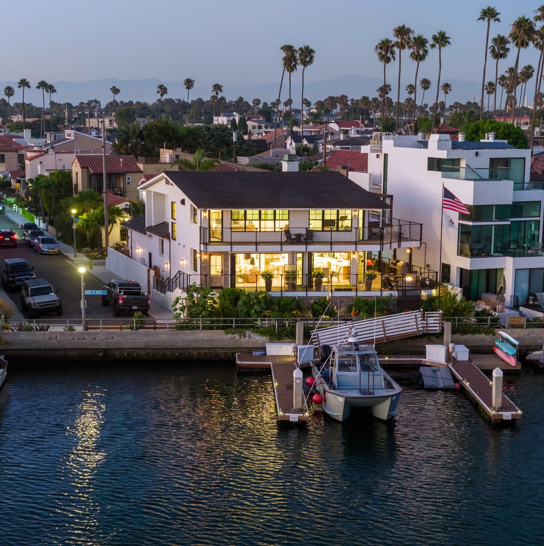House in Signal Hill, California, United States 1 - 18510627