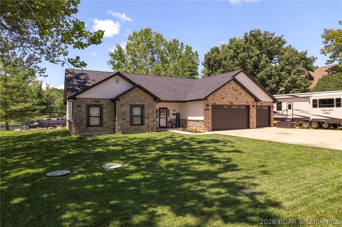 House in Sunrise Beach, Missouri, United States 1 - 18511003