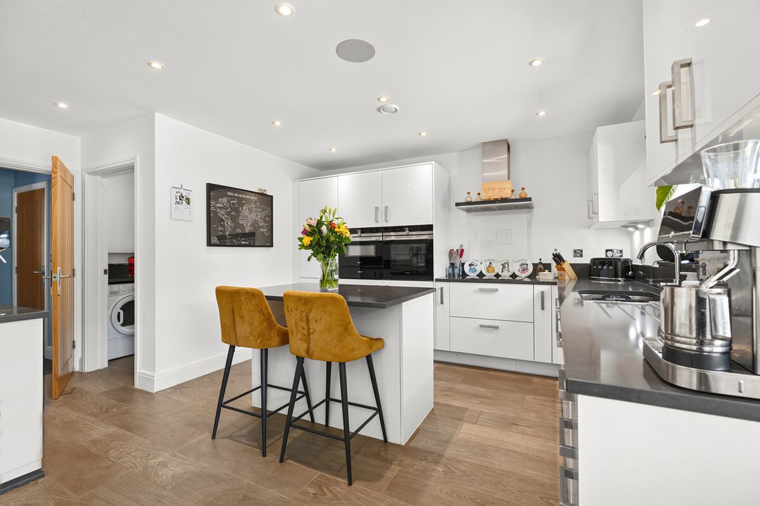 House in Rugby, England 2 - 18515562