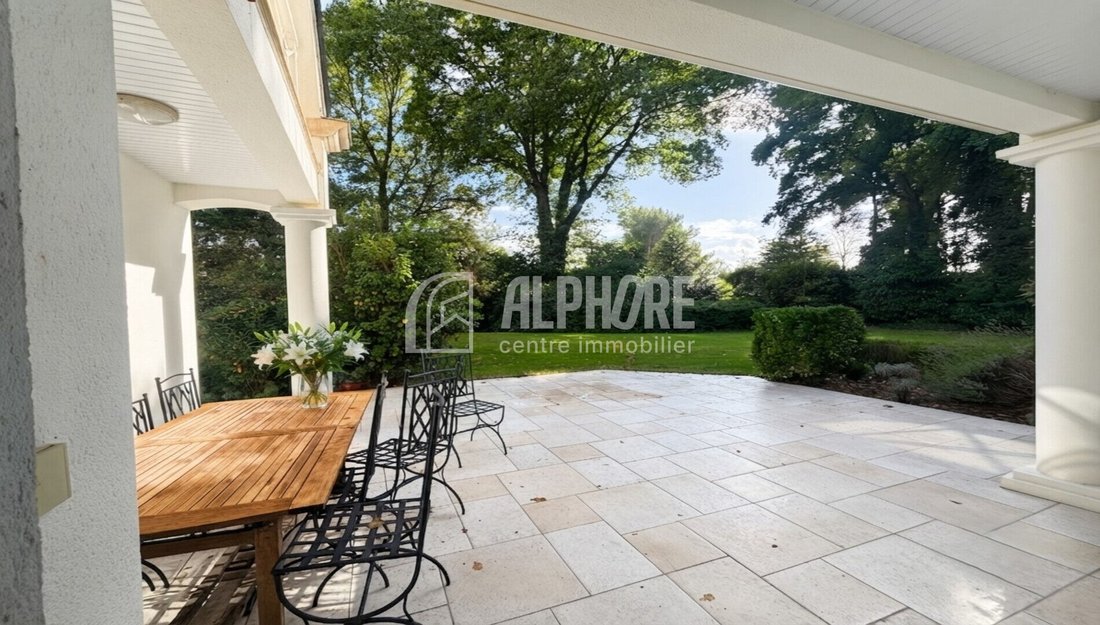 Villa in La Chapelle-sur-Erdre, Pays de la Loire, France 1 - 17461142