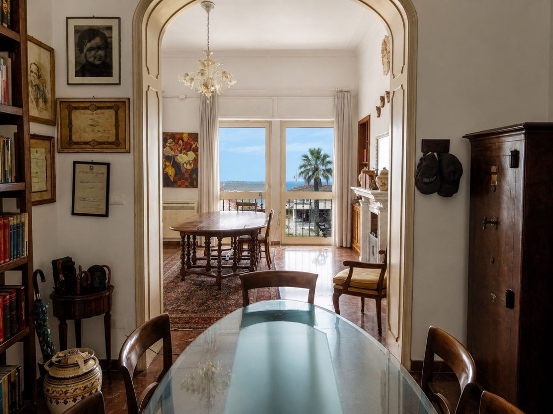 Apartment in Lungomare, Viareggio, Tuscany 5 - 18510747