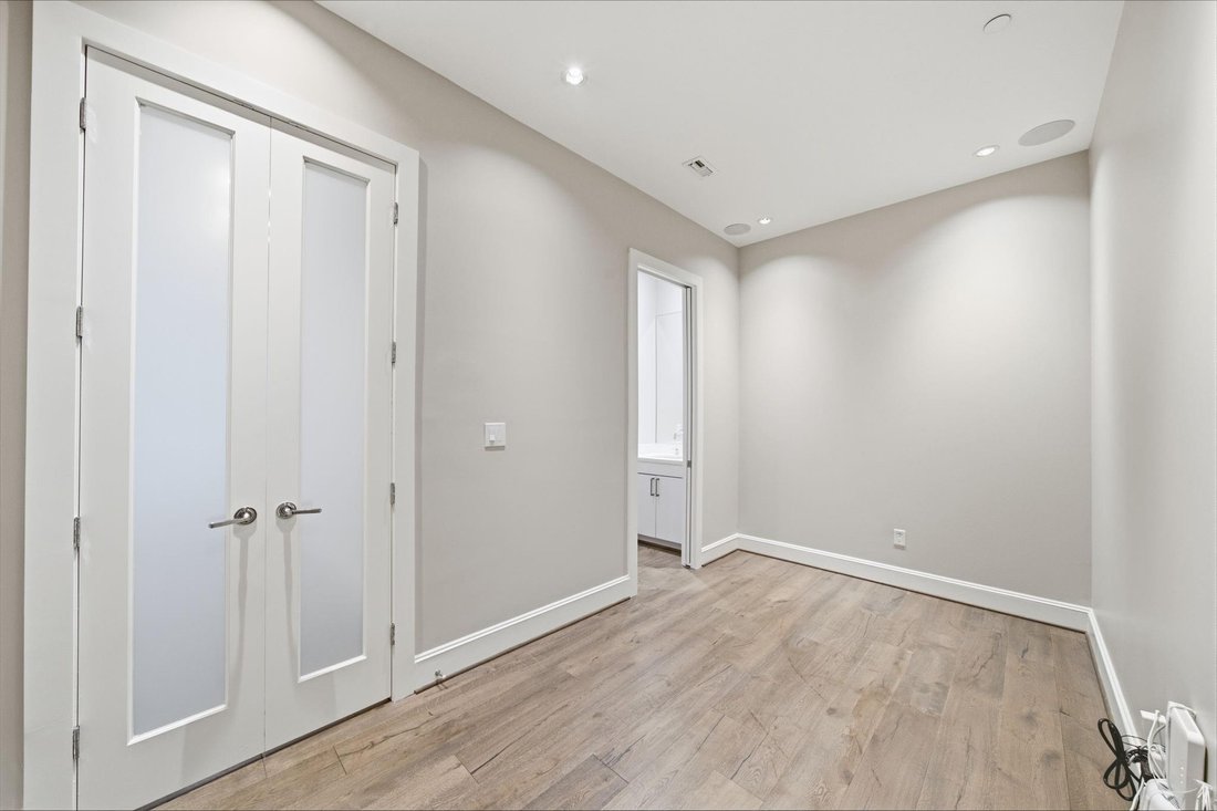 Condo in Houston, Texas, United States 4 - 18517552