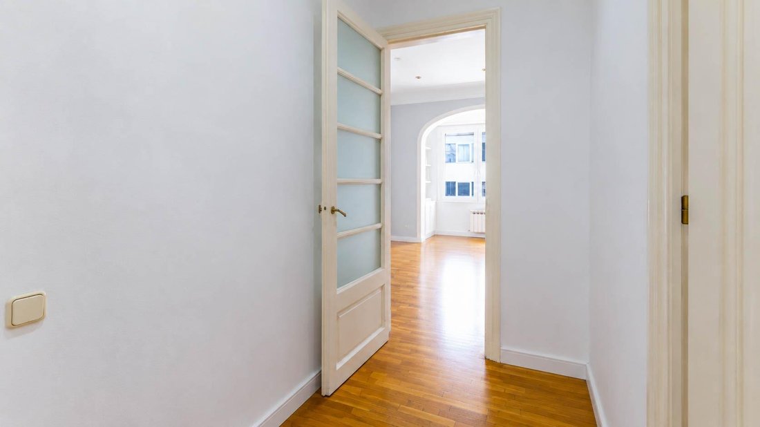 Apartment in Sarrià-Sant Gervasi, Barcelona, Spain 5 - 18508597