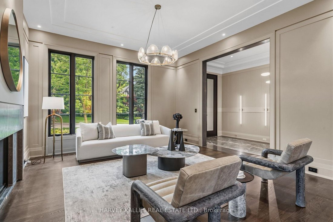 House in Toronto, Ontario, Canada 5 - 18514484