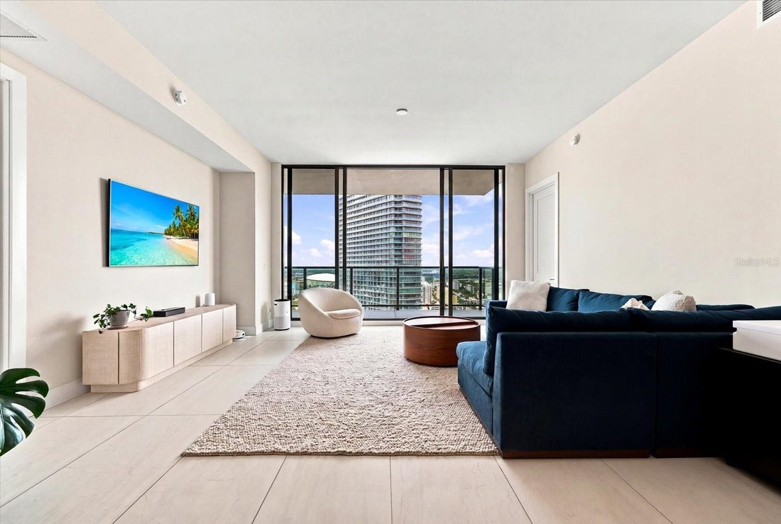 Condo in St. Petersburg, Florida, United States 5 - 18518605