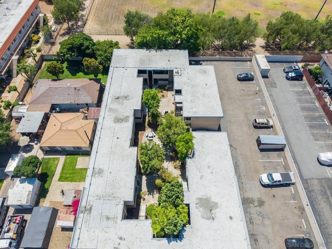 El Cajon, California, United States 5 - 18513122