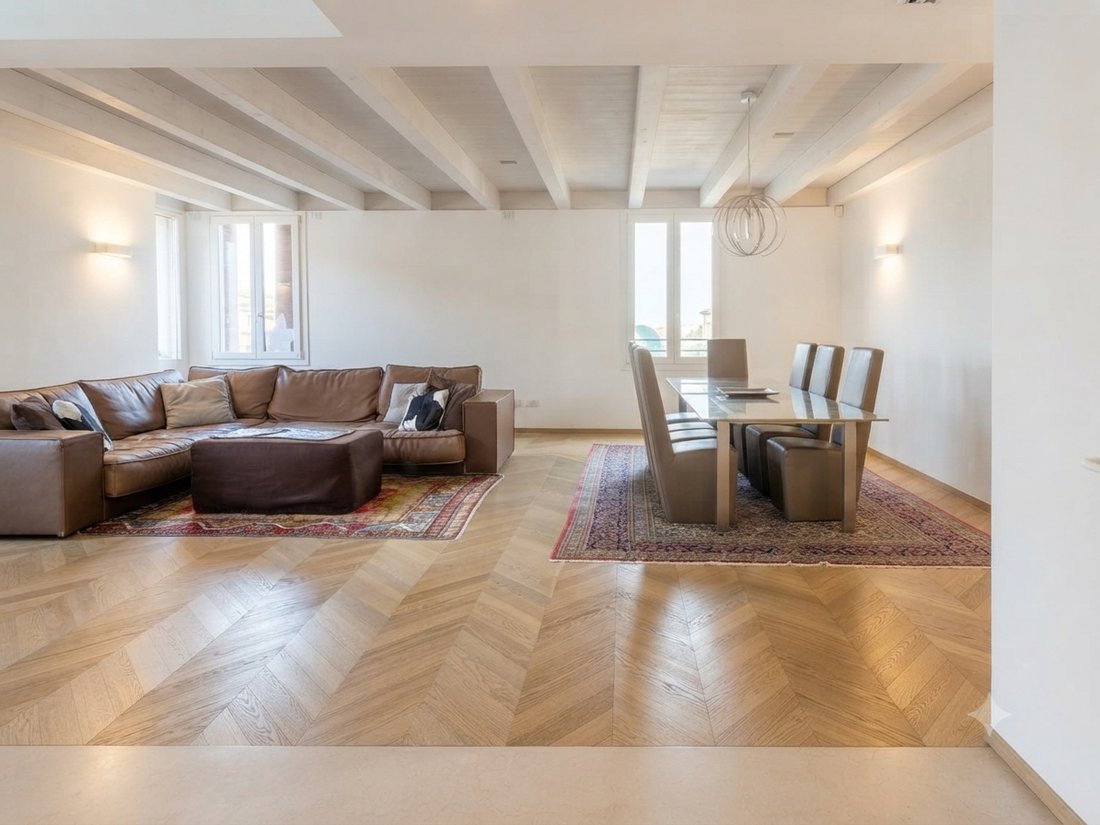 Apartment in Castelfranco Veneto, Veneto, Italy 2 - 15889692