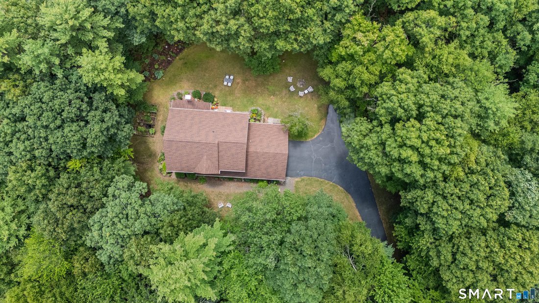 House in Canton, Connecticut, United States 4 - 18512553