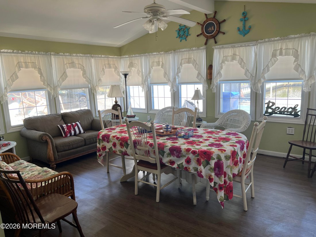 House in Toms River, New Jersey, United States 5 - 18508419