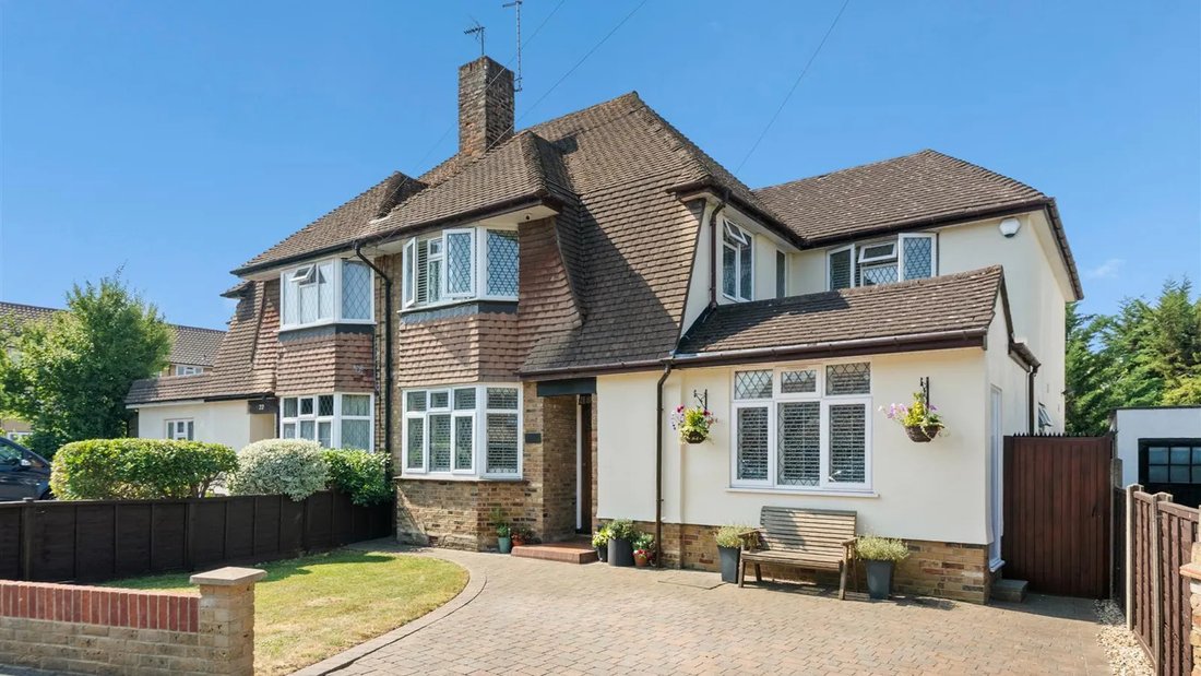House in Ickenham, Hillingdon, England 1 - 18510952