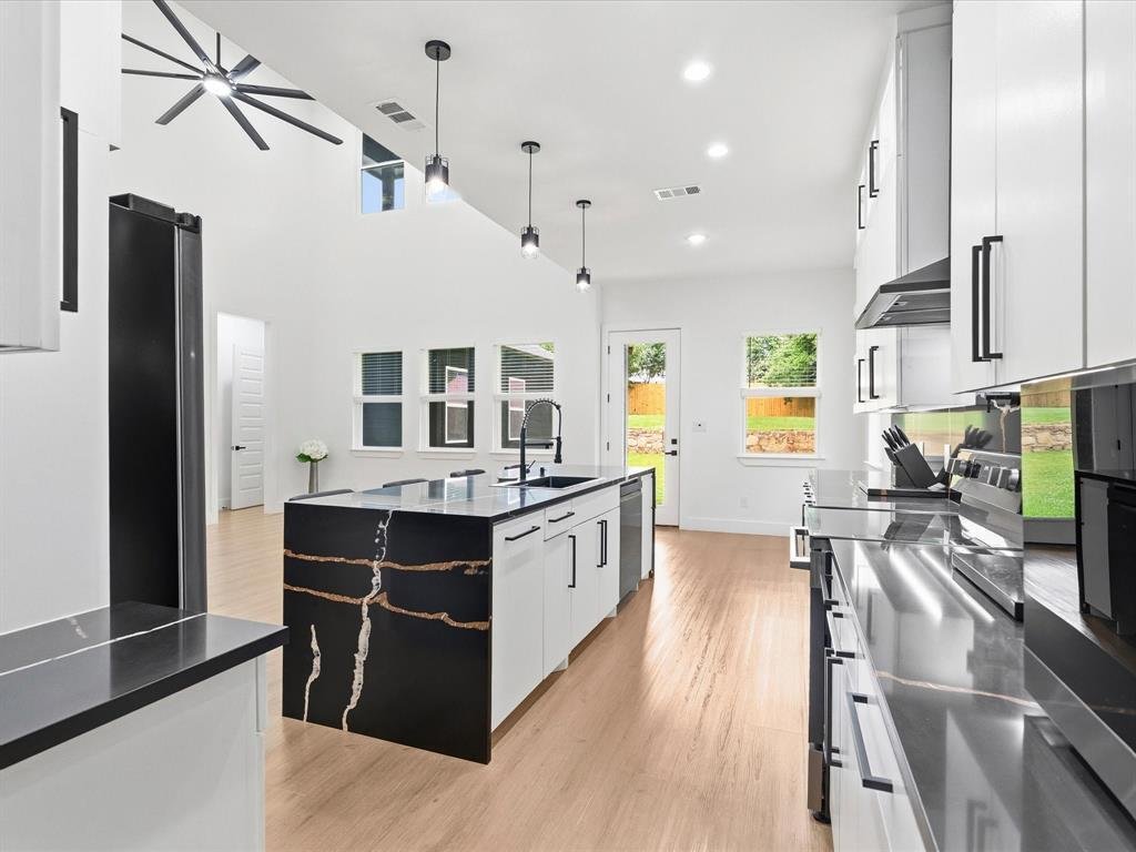 House in Dallas, Texas, United States 5 - 18513270
