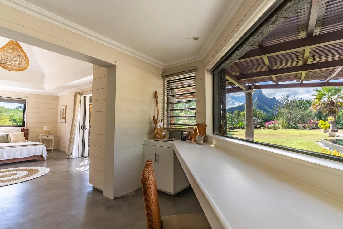 Villa in Tamarin, Rivière Noire District, Mauritius 5 - 18516199