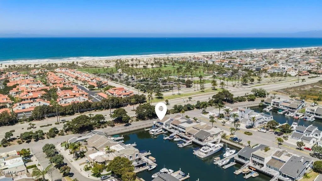 Condo in Oxnard, California, United States 4 - 18513112