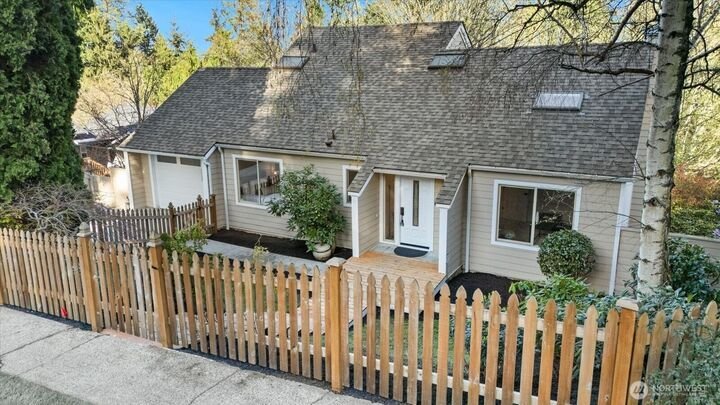 House in Lake Forest Park, Washington, United States 2 - 18520045