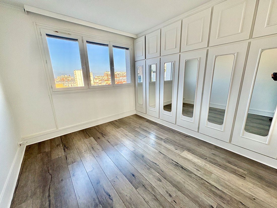 Apartment in Léon-Blum Folie-Regnault, Paris 11e Arrondissement, Paris 4 - 18510259