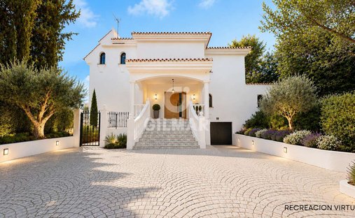 Villa in Benalmadena, Andalusia, Spain 1