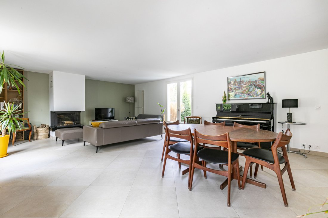 House in Forêt, Saint-Germain-en-Laye, France 4 - 18509180