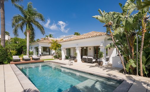 Villa in Nueva Andalucía, Marbella, Spanien 1