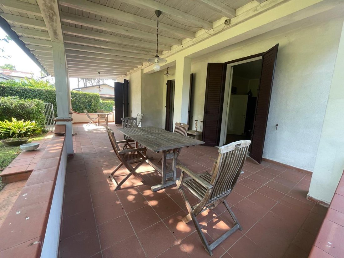 House in Ronchi, Massa, Italy 4 - 18522122