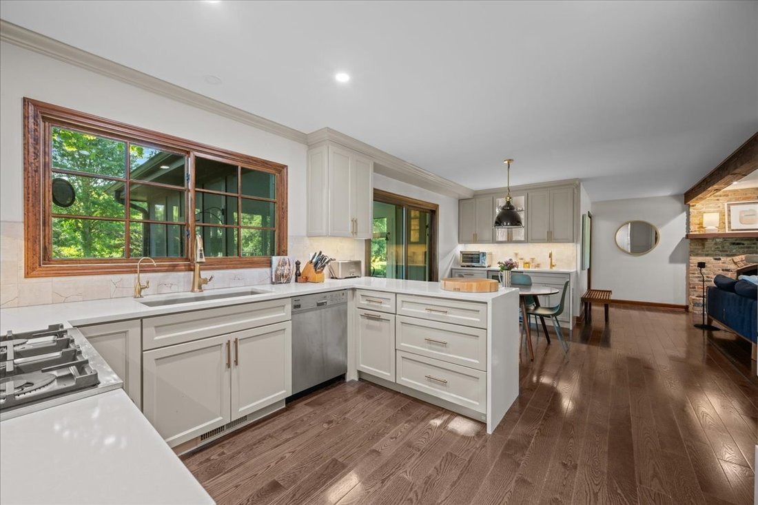 House in Campton Hills, Illinois, United States 5 - 18518630