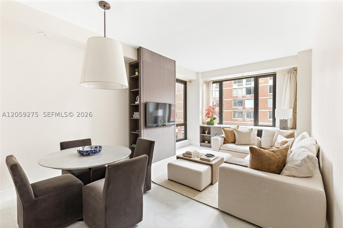 Condo in New York, New York, United States 1 - 18509318