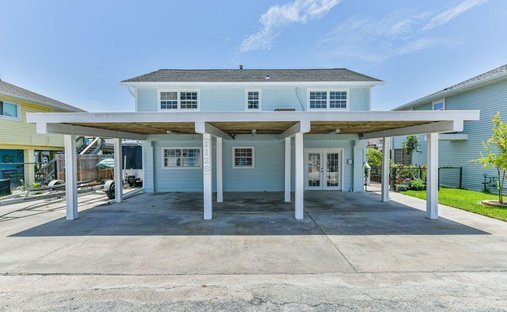 House in Hitchcock, Texas, United States 1