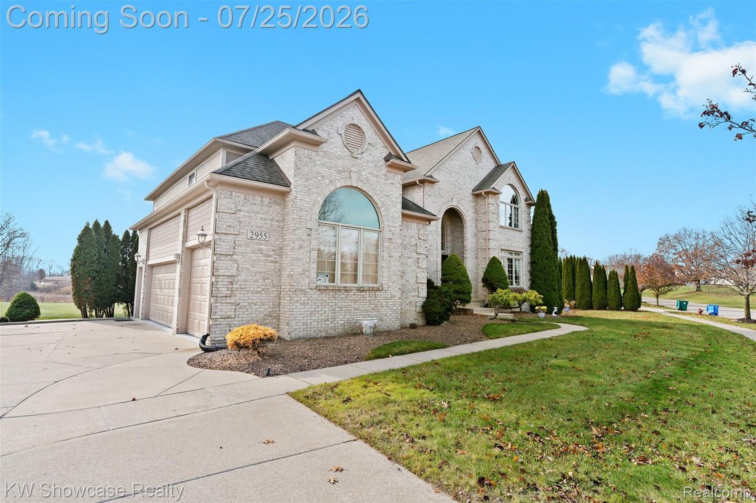 House in Commerce Charter Township, Michigan, United States 2 - 18515331