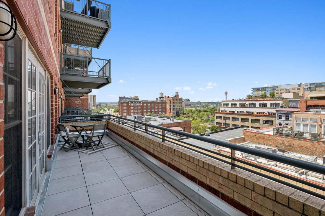 Condo in Denver, Colorado, United States 3 - 18516659
