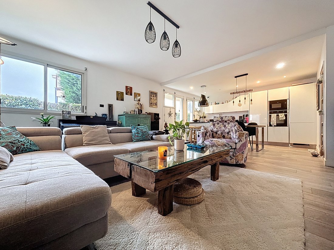 Apartment in Ferney-Voltaire, Auvergne-Rhône-Alpes, France 4 - 17001083