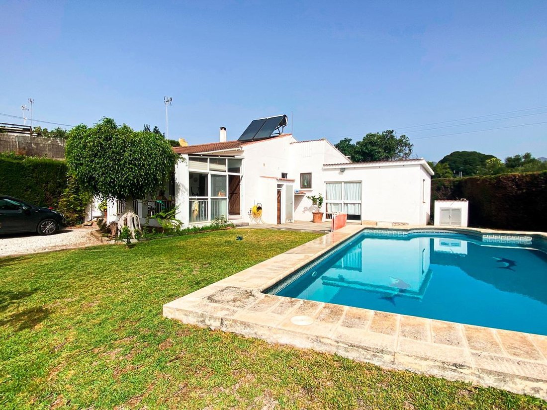 Villa in Estepona, Andalusia, Spain 1 - 18513499
