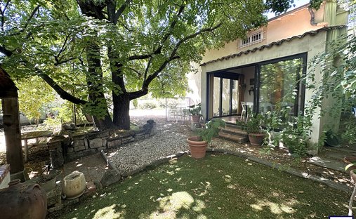 House in Granettes-Jauberte-Sainte Anne, Aix-en-Provence, France 1