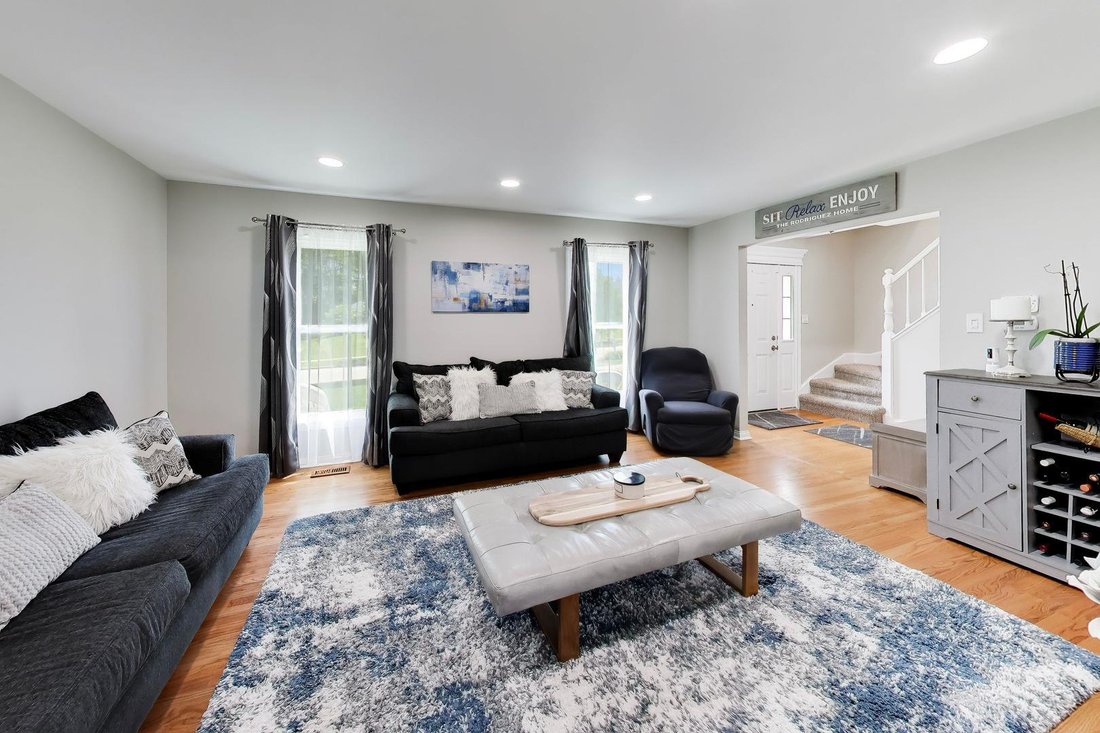 House in Mundelein, Illinois, United States 3 - 18508540