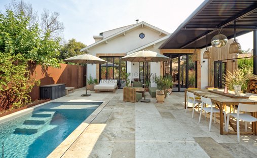 House in Saint Cyprien, Toulouse, France 1