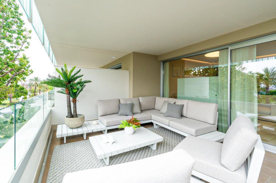 Penthouse in San Pedro de Alcantara, Andalusia, Spain 1 - 18513576