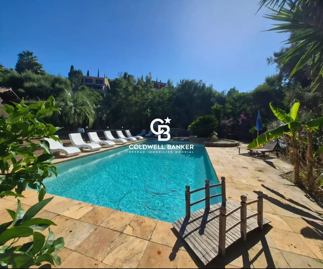 House in Frejus, Provence-Alpes-Côte d'Azur, France 3 - 16211556