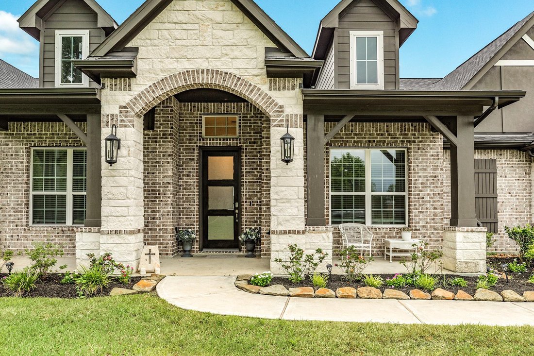 House in Angleton, Texas, United States 3 - 18512638