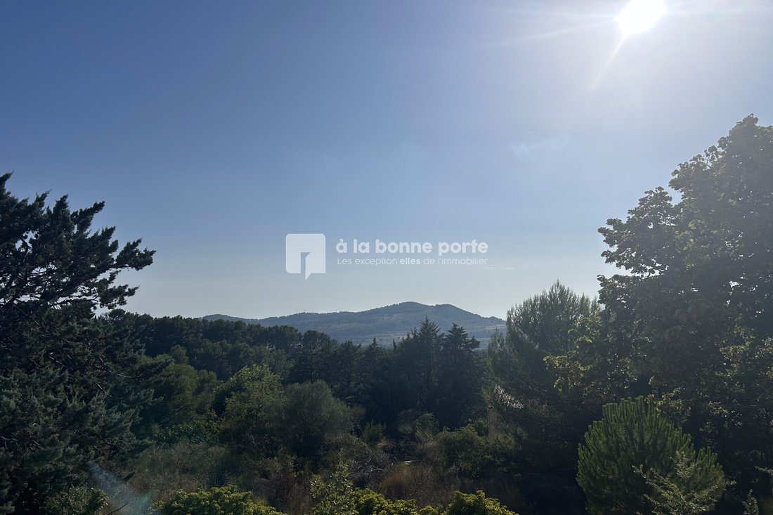 Villa in Le Castellet, Provence-Alpes-Côte d'Azur, France 3 - 18515669