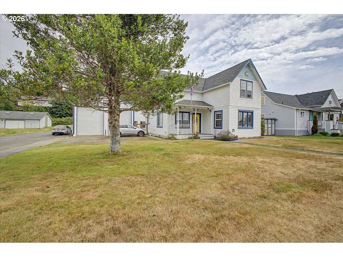 House in Ilwaco, Washington, United States 2 - 18511212