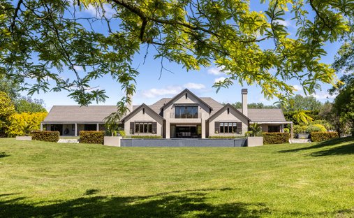 House in Coatesville, Auckland, New Zealand 1