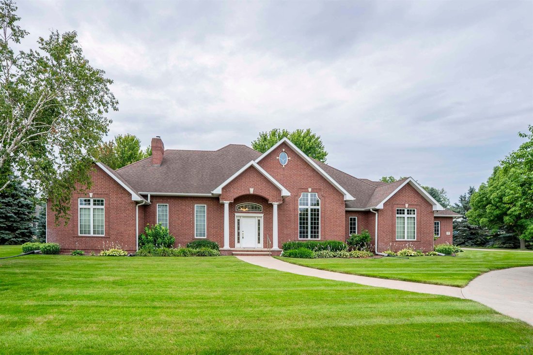 House in Le Mars, Iowa, United States 1 - 18509434