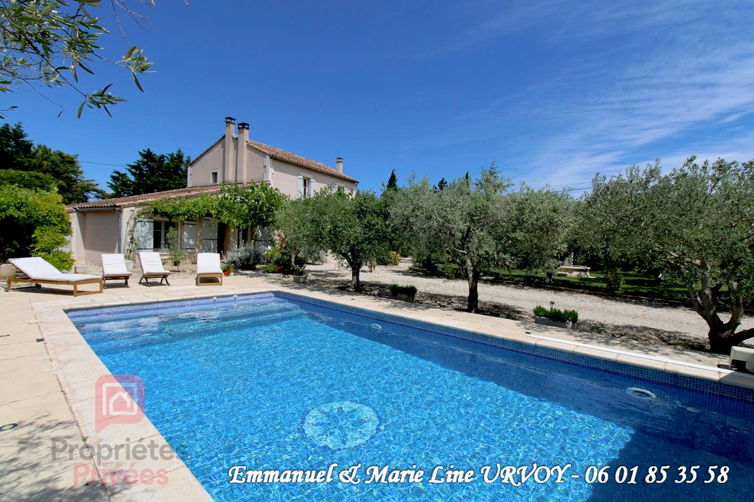 Villa in Saint-Rémy-de-Provence, Provence-Alpes-Côte d'Azur, France 1 - 18517953