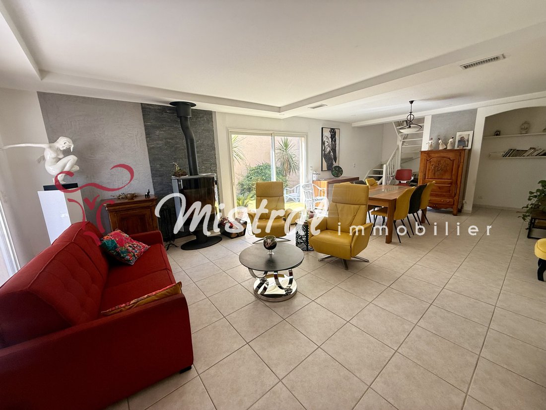 Villa in Centre Ville, Aigues-Mortes, France 2 - 18511709