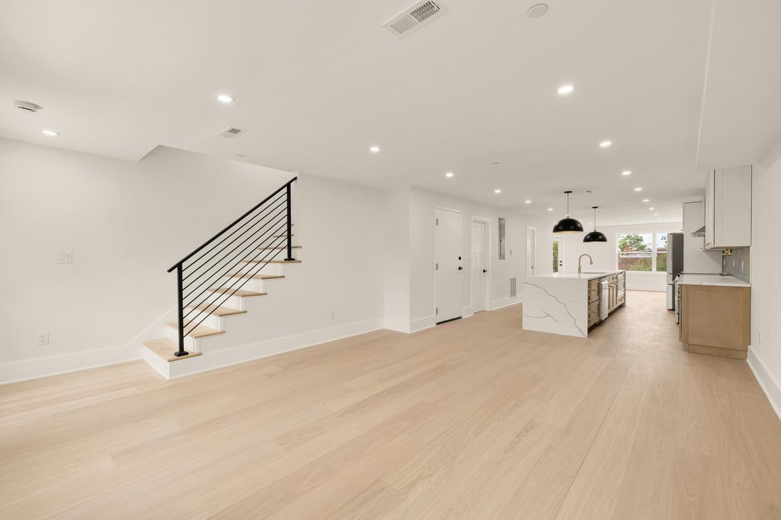 Condo in Washington, District of Columbia, United States 5 - 18516762