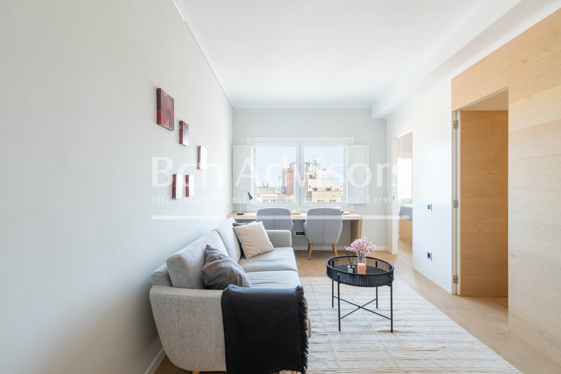 Apartment in Eixample, Barcelona, Spain 2 - 18513775
