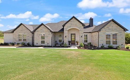 House in Springtown, Texas, United States 1