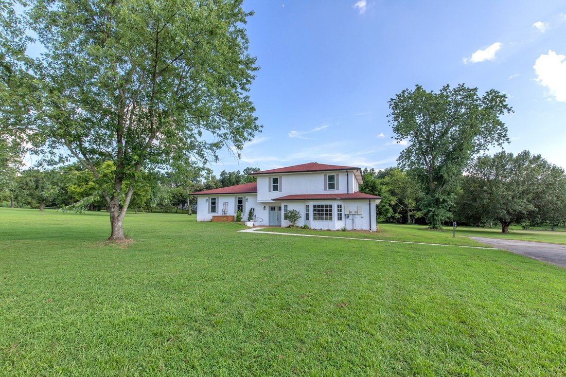 House in Gallatin, Tennessee, United States 2 - 18512434