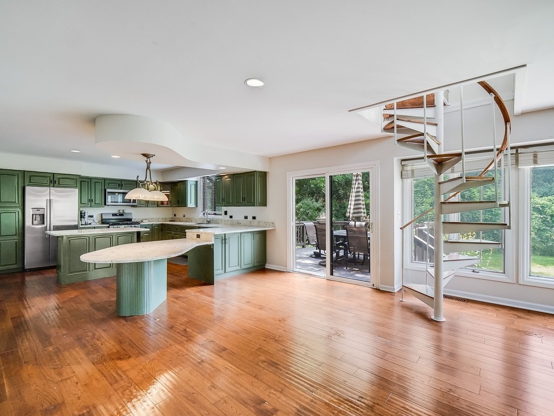 House in Downers Grove, Illinois, United States 4 - 18515098