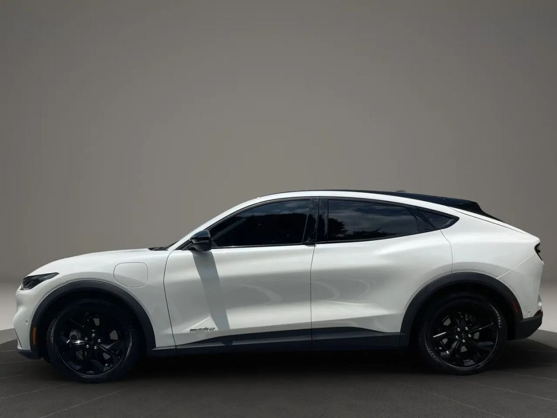 Suv in Snellville, GA, United States 3 - 18519448