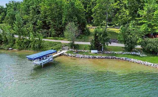 Terreno a Petoskey, Michigan, Stati Uniti 1