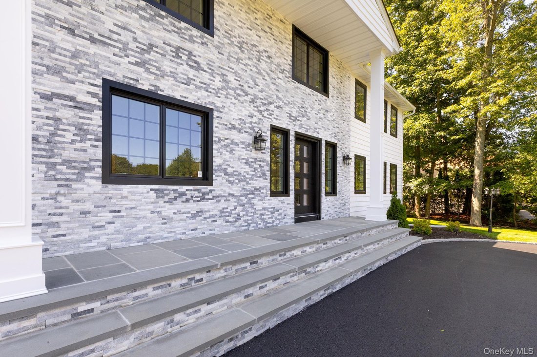 House in Huntington Station, New York, United States 3 - 18517207